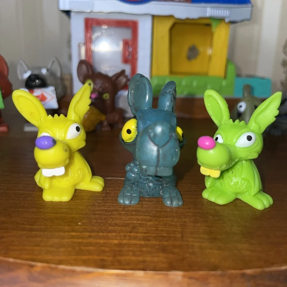The Ugglys Pet Resort And Lots Of Figures | Glow Series 1 & 2 | Sounds‎ Works
